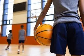 里昂女足强势晋级：欧冠1／4决赛次回合4-1大胜拜